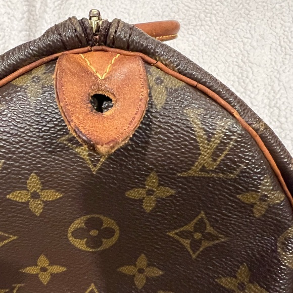 Louis Vuitton Monogram Speedy - Picture 11 of 15